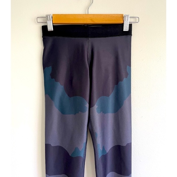 Ultracor -Ultra-Silk Knockout Leggings in Camo Tech - Picture 6 of 8